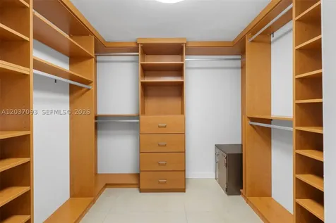 181 Crandon Boulevard Key Biscayne FL 33149