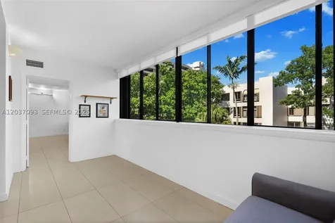 181 Crandon Boulevard Key Biscayne FL 33149
