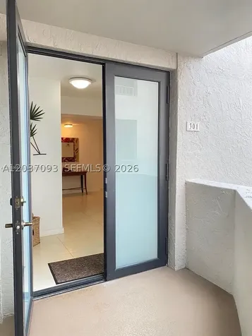 181 Crandon Boulevard Key Biscayne FL 33149