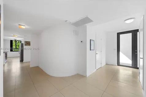 181 Crandon Boulevard Key Biscayne FL 33149