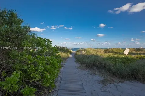 181 Crandon Boulevard Key Biscayne FL 33149