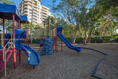 181 Crandon Boulevard Key Biscayne FL 33149