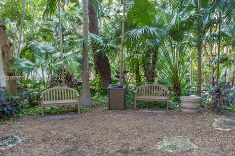 181 Crandon Boulevard Key Biscayne FL 33149