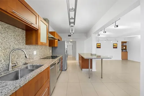 181 Crandon Boulevard Key Biscayne FL 33149
