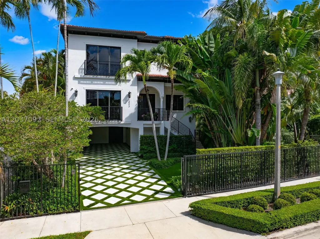 1803 S Bayshore Lane Miami FL 33133
