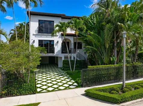 1803 S Bayshore Lane Miami FL 33133