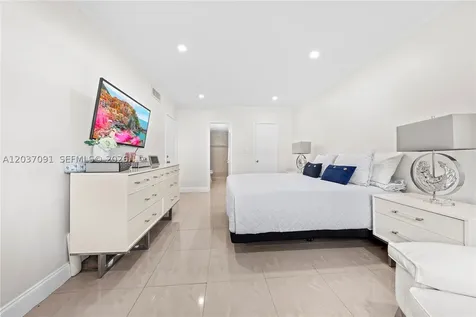 7851 Miller Drive Miami FL 33155