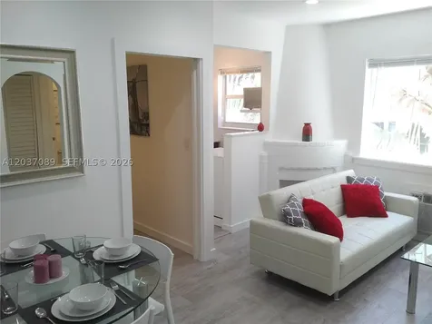 1525 Meridian Avenue Miami Beach FL 33139