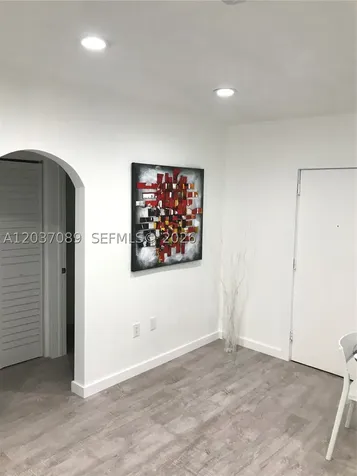 1525 Meridian Avenue Miami Beach FL 33139