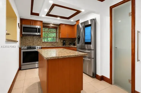 300 SW 123rd Avenue Miami FL 33184