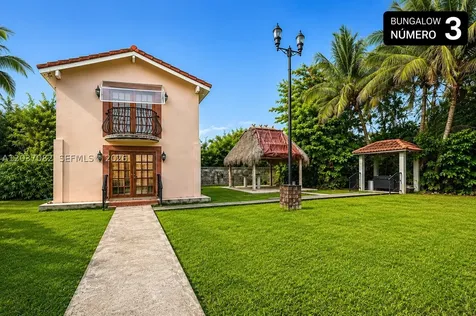 300 SW 123rd Avenue Miami FL 33184