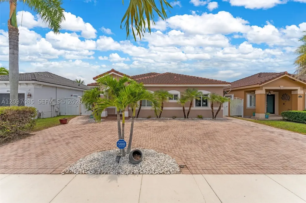 4449 SW 164th Path Miami FL 33185