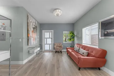 4449 SW 164th Path Miami FL 33185