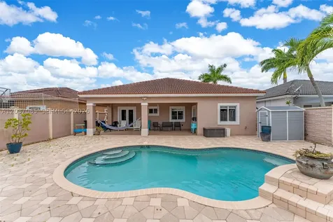4449 SW 164th Path Miami FL 33185