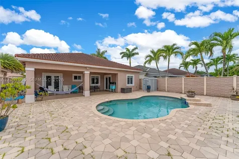 4449 SW 164th Path Miami FL 33185