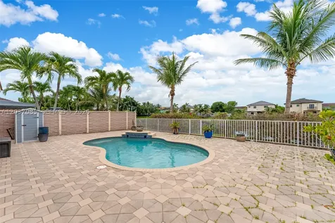 4449 SW 164th Path Miami FL 33185