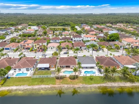 4449 SW 164th Path Miami FL 33185