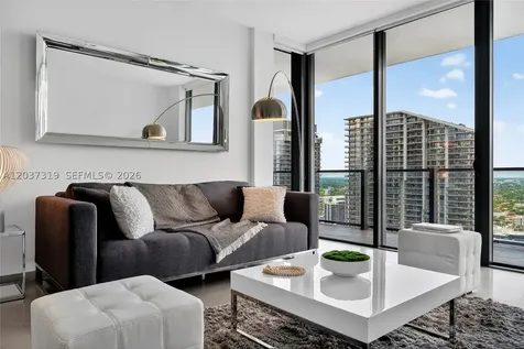 68 SE 6th Street Miami FL 33131