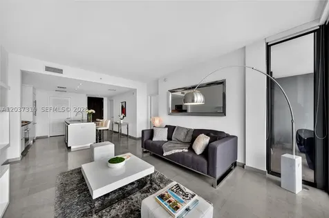 68 SE 6th Street Miami FL 33131