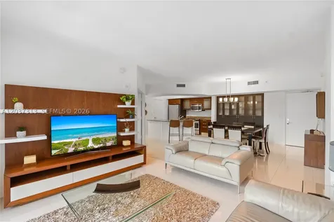 20000 E Country Club Drive Aventura FL 33180