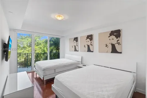 20000 E Country Club Drive Aventura FL 33180