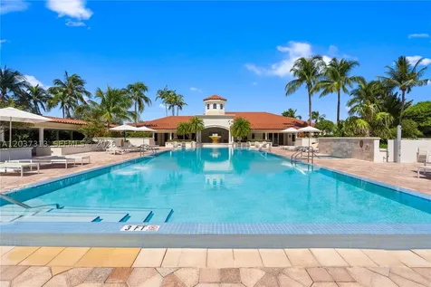 20000 E Country Club Drive Aventura FL 33180