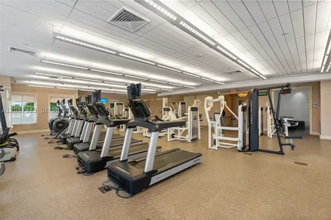 20000 E Country Club Drive Aventura FL 33180