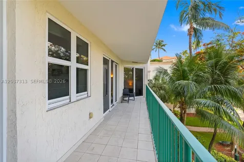 20000 E Country Club Drive Aventura FL 33180