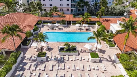 20000 E Country Club Drive Aventura FL 33180