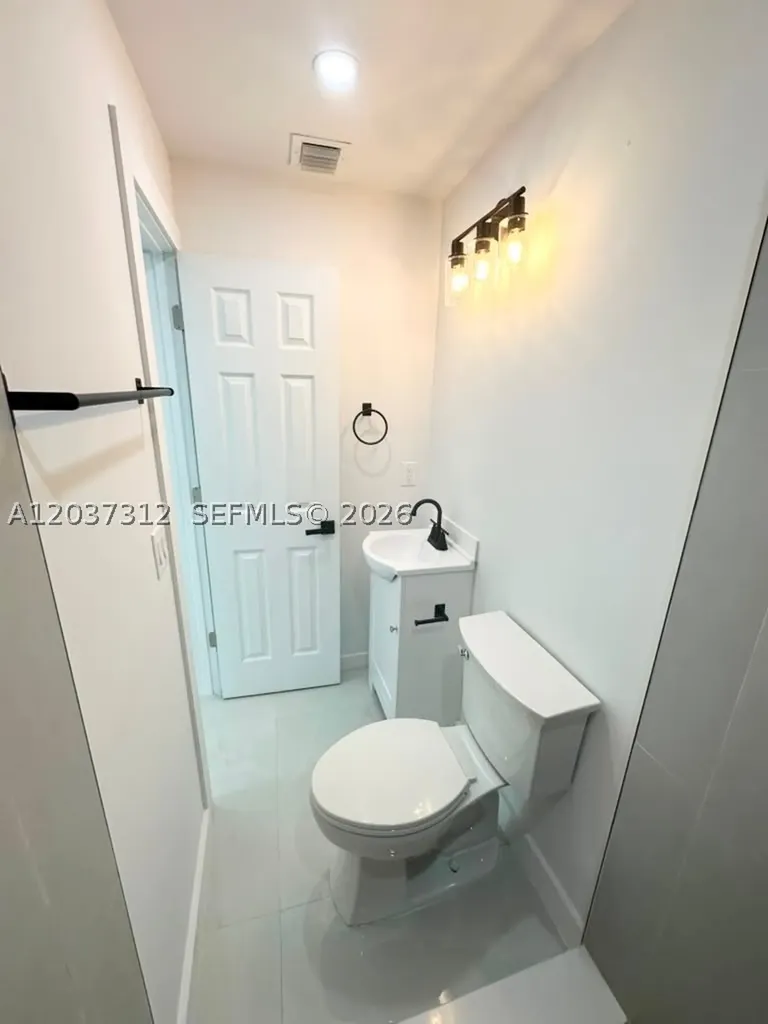 1473 NE 30th Court Pompano Beach FL 33064
