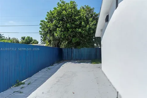 1473 NE 30th Court Pompano Beach FL 33064
