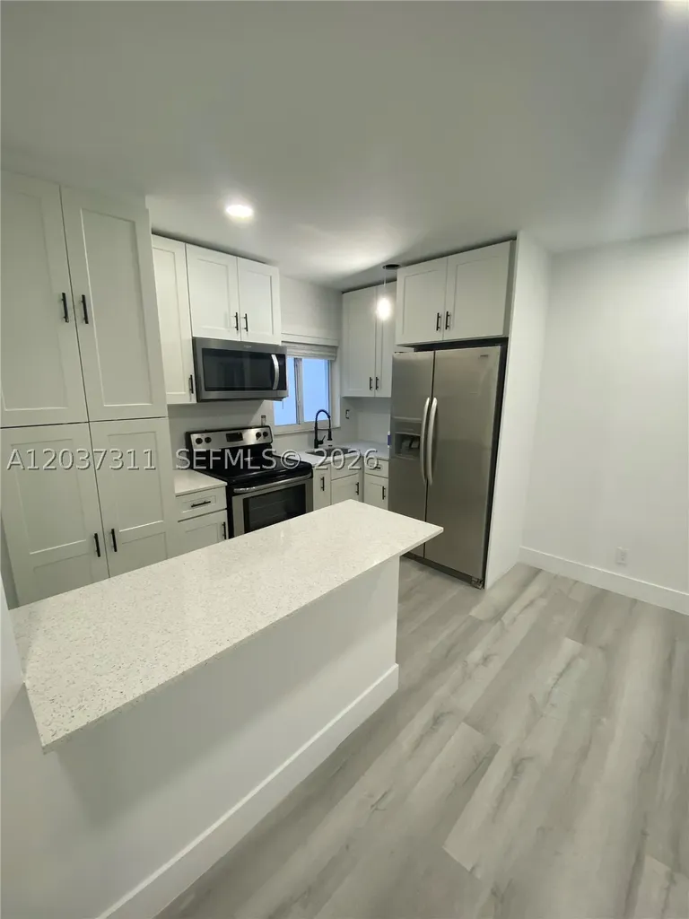 3071 SW 27th Avenue Miami FL 33133