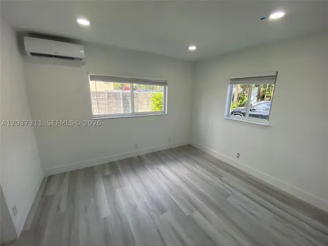 3071 SW 27th Avenue Miami FL 33133