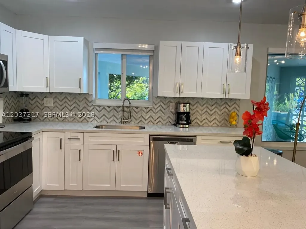 204 SW 19th Avenue Fort Lauderdale FL 33312