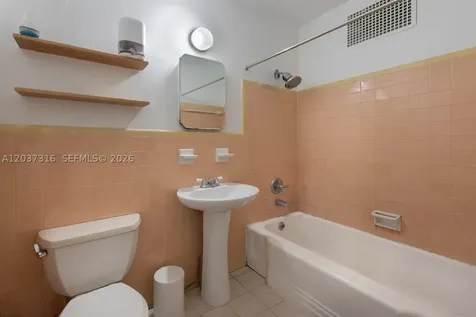 6941 Bay Drive Miami Beach FL 33141