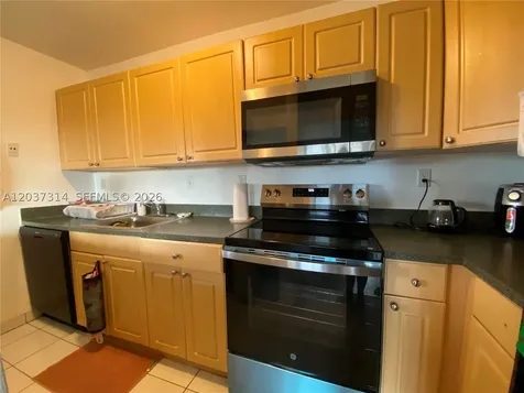 605 S Pine Island Road Plantation FL 33324