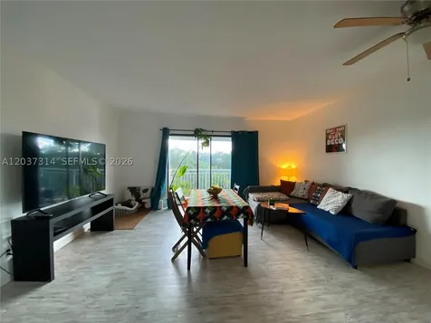 605 S Pine Island Road Plantation FL 33324