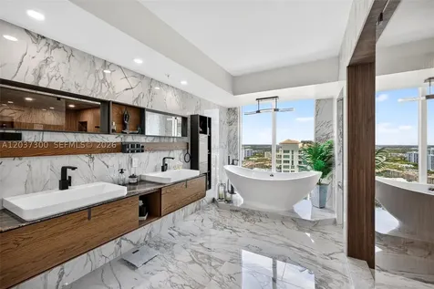 3370 Hidden Bay Drive Aventura FL 33180