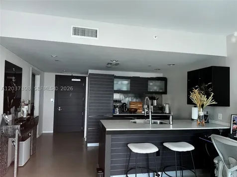 200 Biscayne Boulevar Way Miami FL 33131