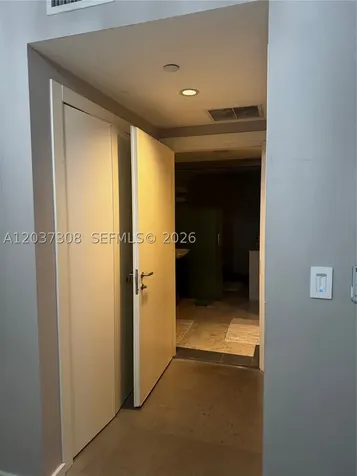 200 Biscayne Boulevar Way Miami FL 33131