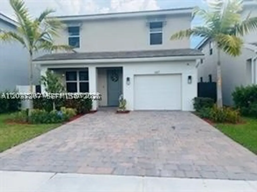 687 SE 17 Avenue Homestead FL 33033