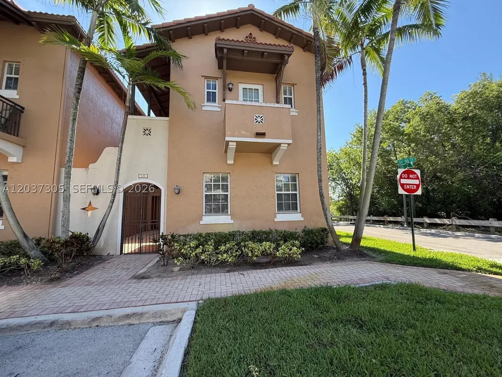 625 SW 146th Terrace Pembroke Pines FL 33027