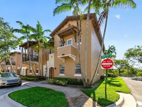 625 SW 146th Terrace Pembroke Pines FL 33027