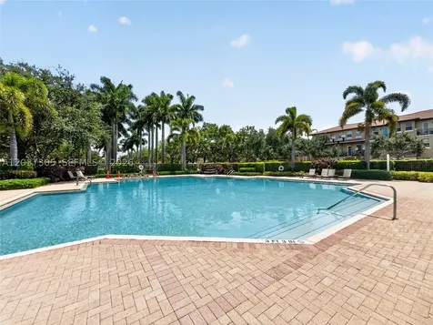 625 SW 146th Terrace Pembroke Pines FL 33027