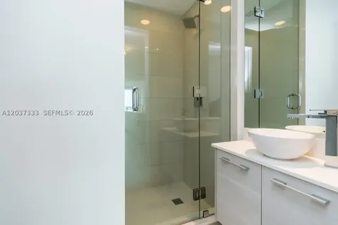 650 NE 32nd Street Miami FL 33137