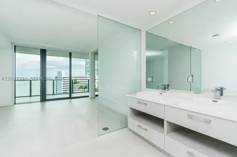 650 NE 32nd Street Miami FL 33137