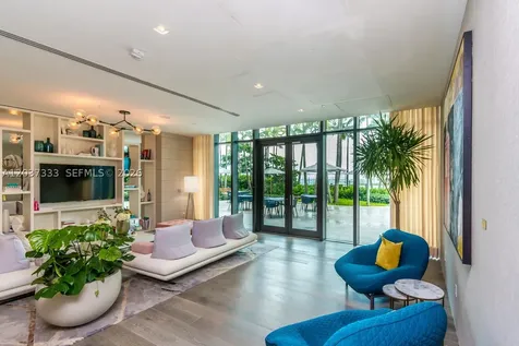 650 NE 32nd Street Miami FL 33137