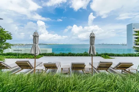 650 NE 32nd Street Miami FL 33137
