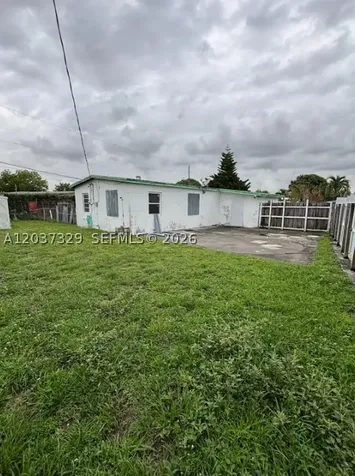 11410 SW 44th Street Miami FL 33165