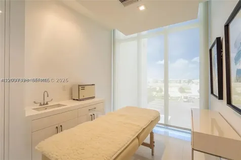 10245 NW 63rd Terrace Doral FL 33178